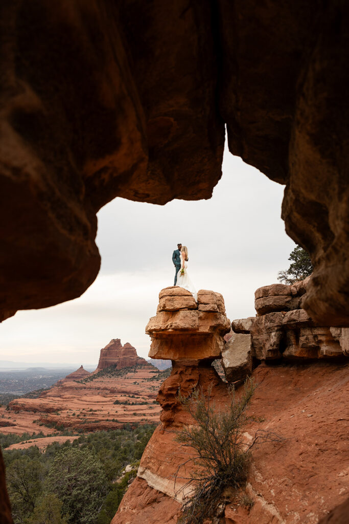 sedona elopement at merry go round rock