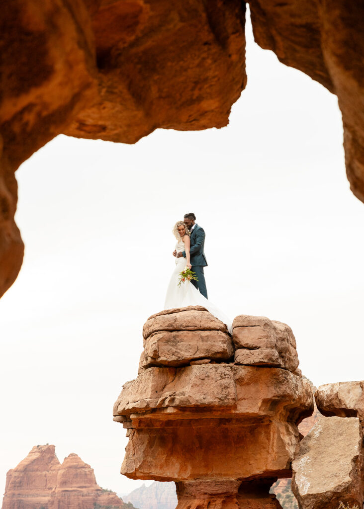 sedona elopement at merry go round rock
