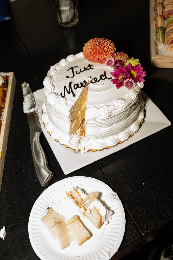 elopement cake